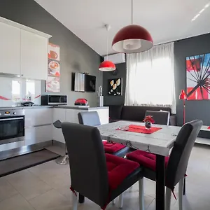  Apartment House Zaton